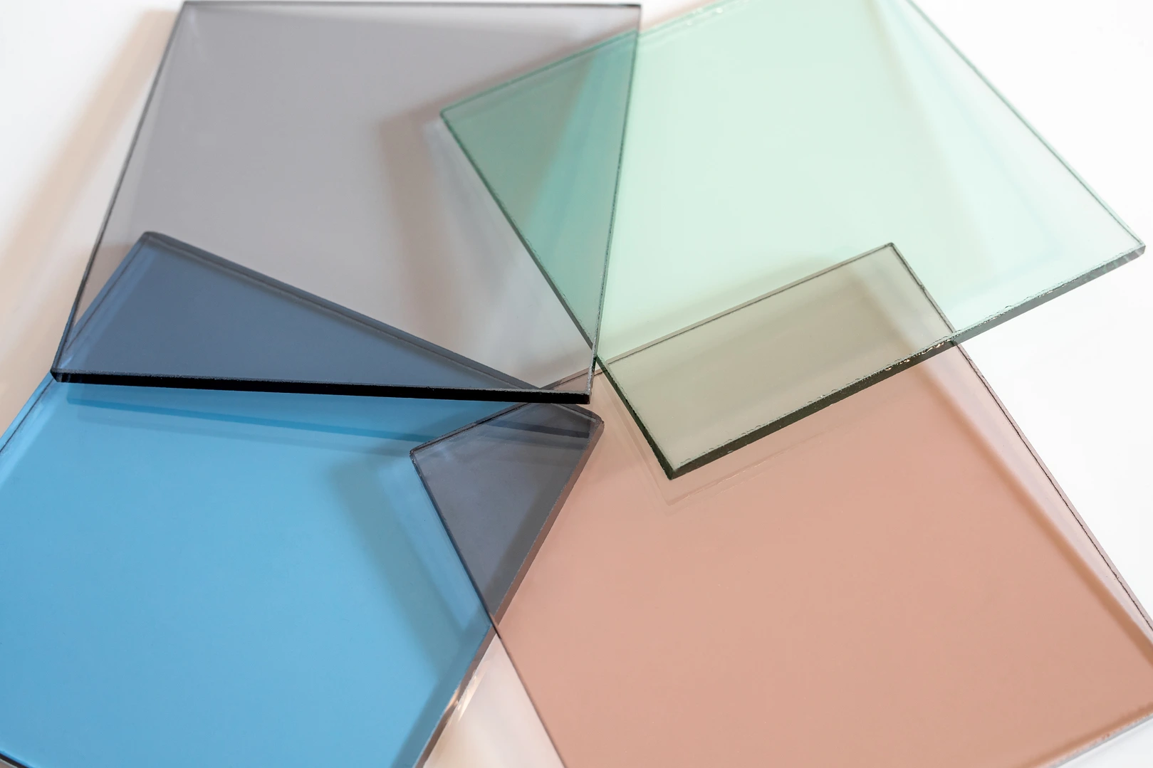 How to Measure the Color of Tinted Glass